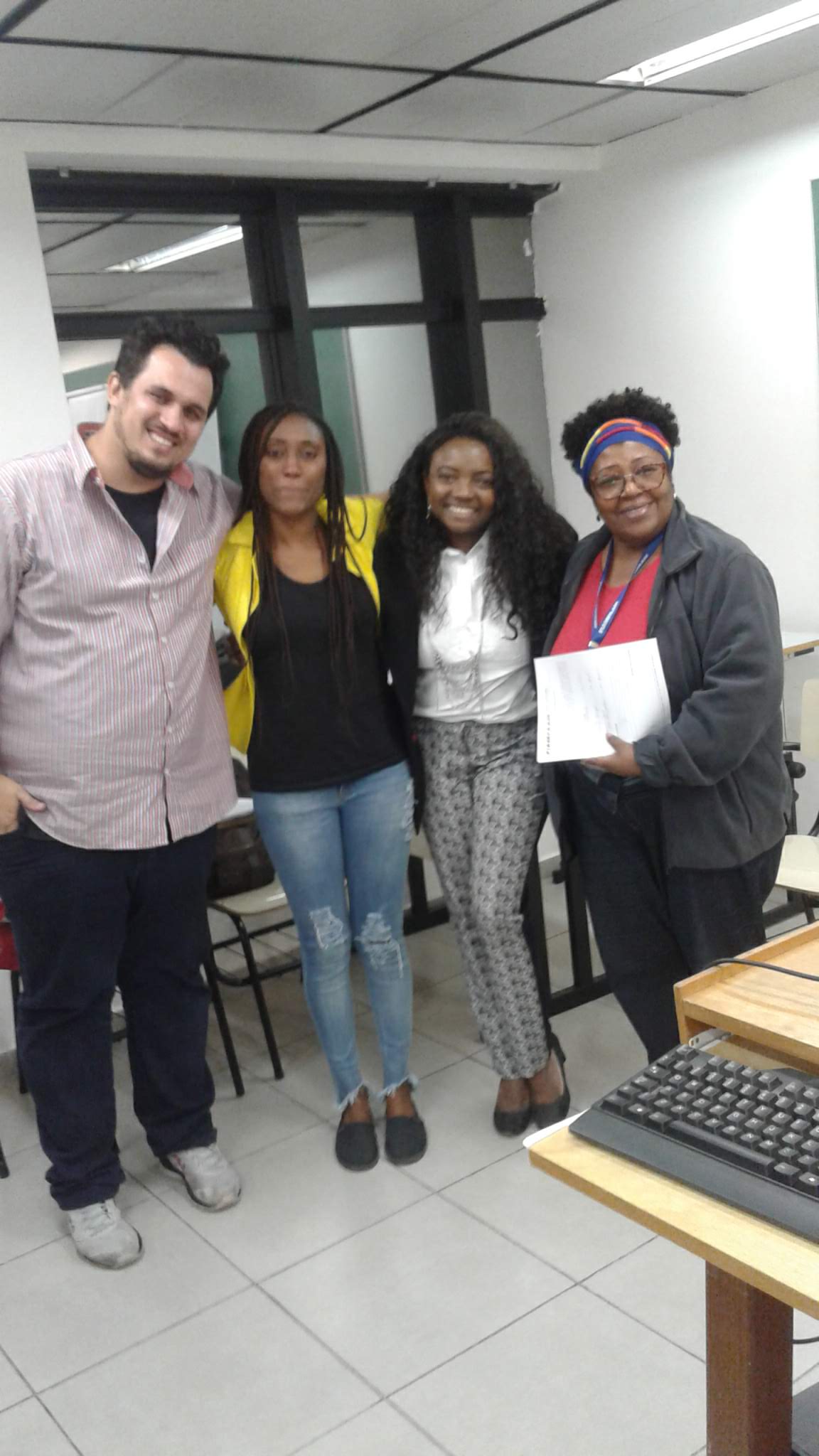 Negros no Telejornalismo – As estratégias dos estudantes de jornalismo para acessar o mercado de trabalho televisivo
